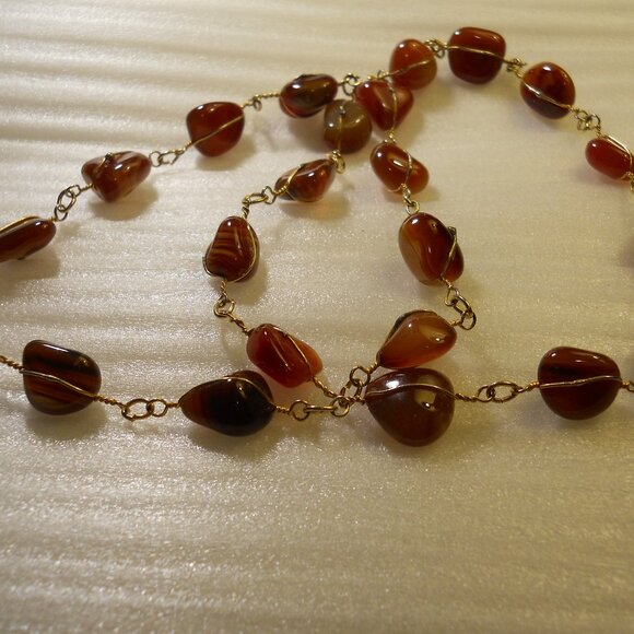 Wrapped Stone Necklace      10-30 - Picture 1 of 2